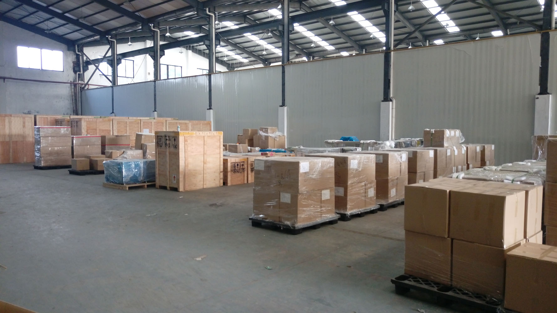 東莞萬(wàn)江工廠(chǎng)搬遷與倉(cāng)儲(chǔ)指南 如何高效無(wú)損搬遷并妥善管理貨物